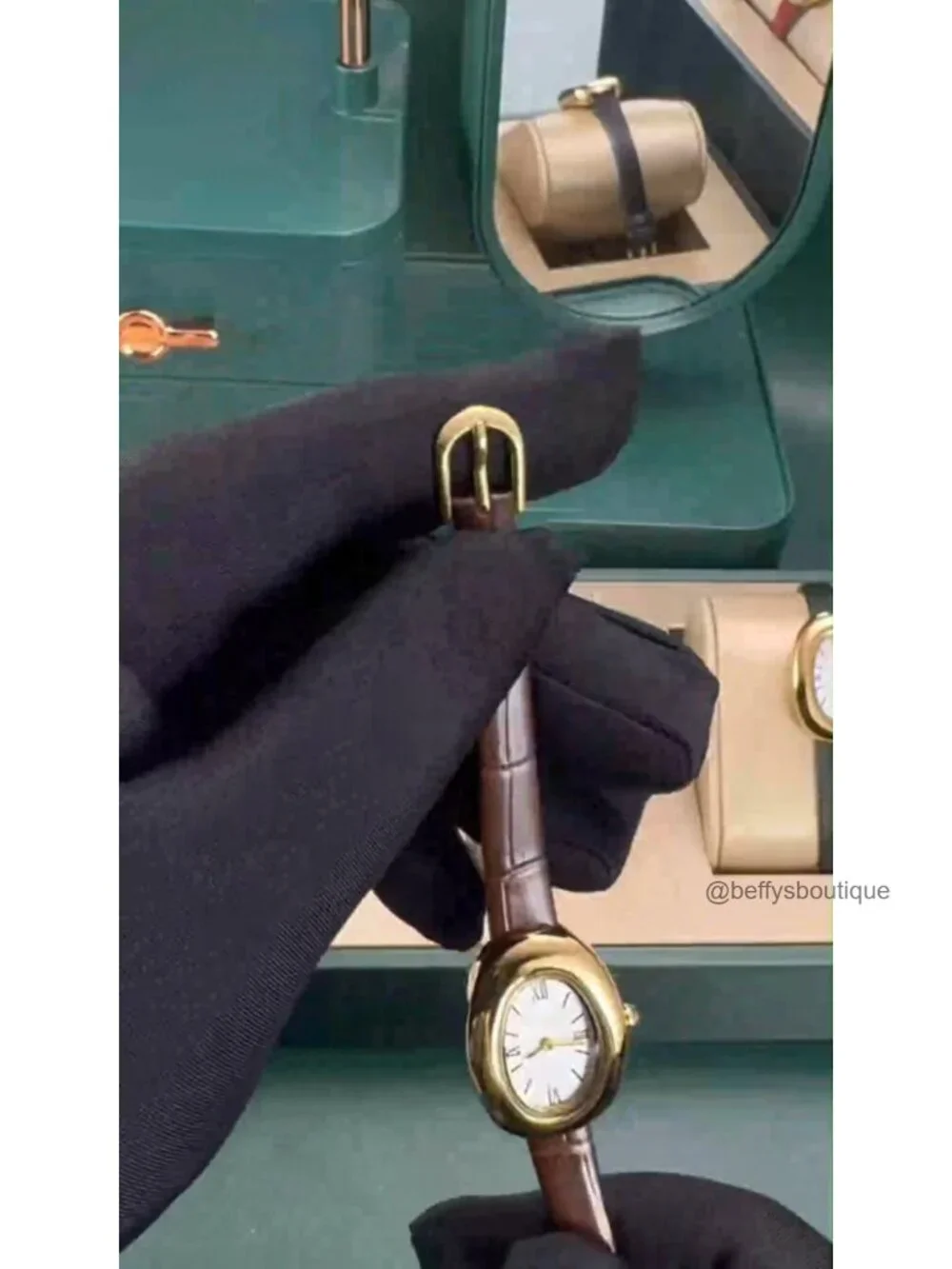 Elegant Oval Dial Bangle Watch for Women Quartz Gold-Tone Finish